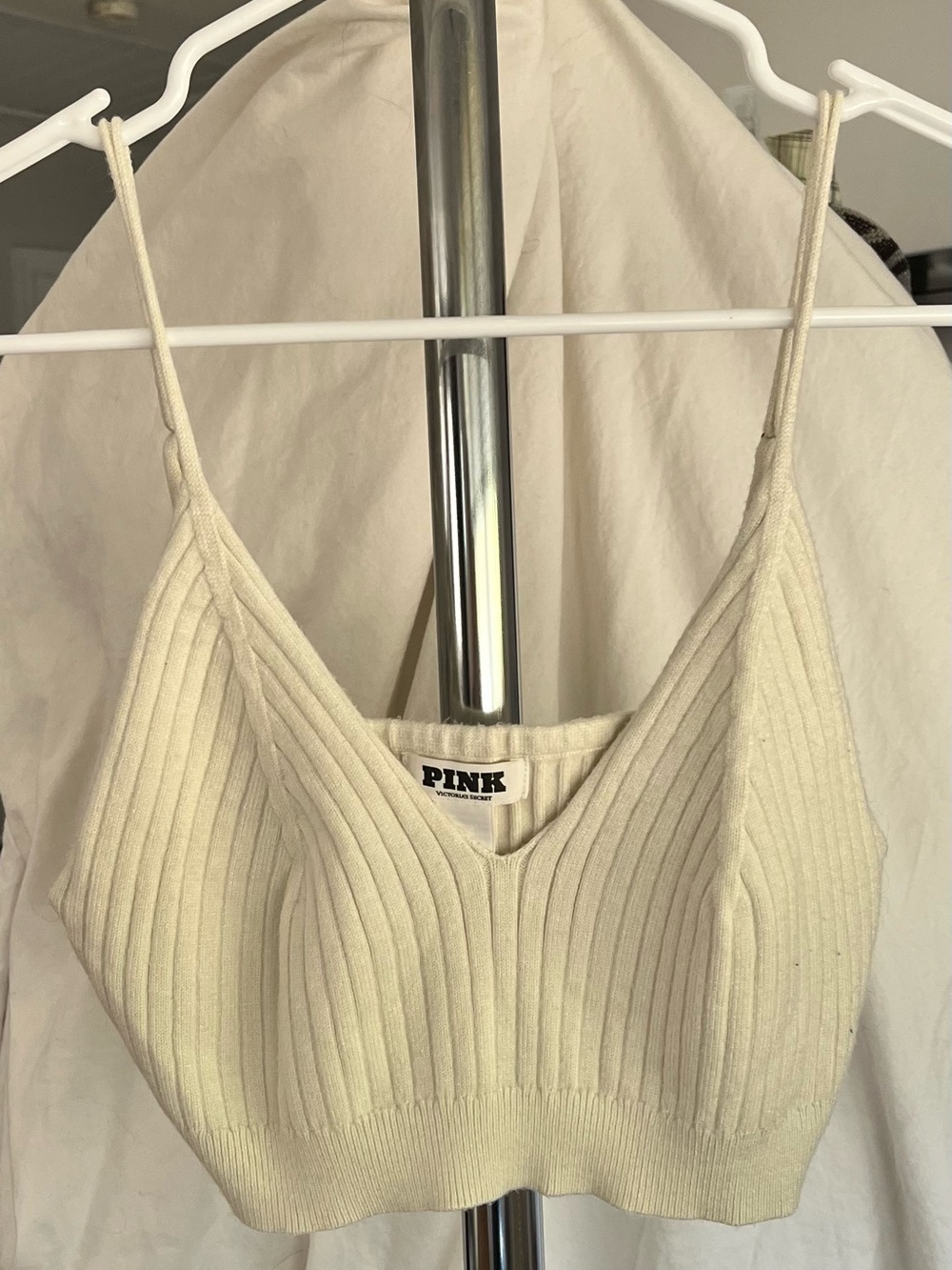 Victoria’s Secret PINK Ribbed V-Neck Cropped Cami in Cream